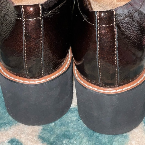 NWOB Naturalizer Darcy Patent Leather Loafers Kiltie Fringe Lug Sole Size 10 NEW - Picture 7 of 9